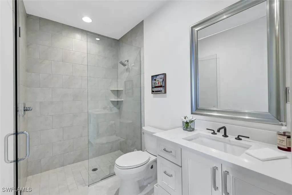 27571 Riverbank Drive Bonita Springs FL 34134