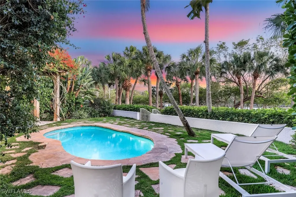 27571 Riverbank Drive Bonita Springs FL 34134