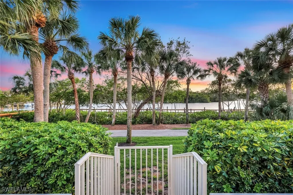 27571 Riverbank Drive Bonita Springs FL 34134