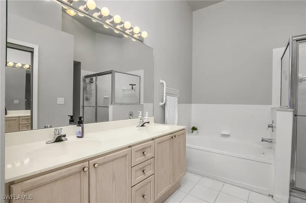 13061 Hamilton Harbour Drive Naples FL 34110