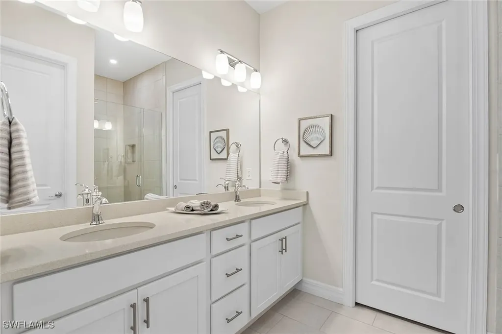 238 Indies Drive E Naples FL 34114