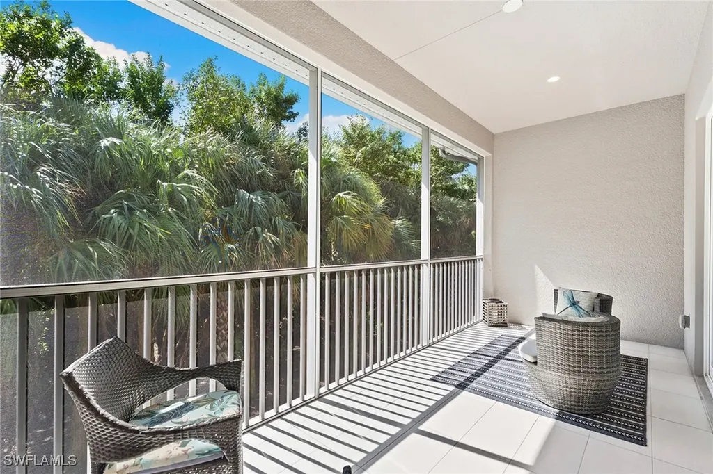 238 Indies Drive E Naples FL 34114