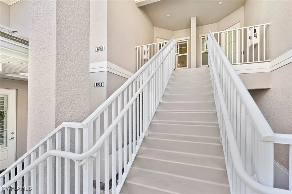 238 Indies Drive E Naples FL 34114