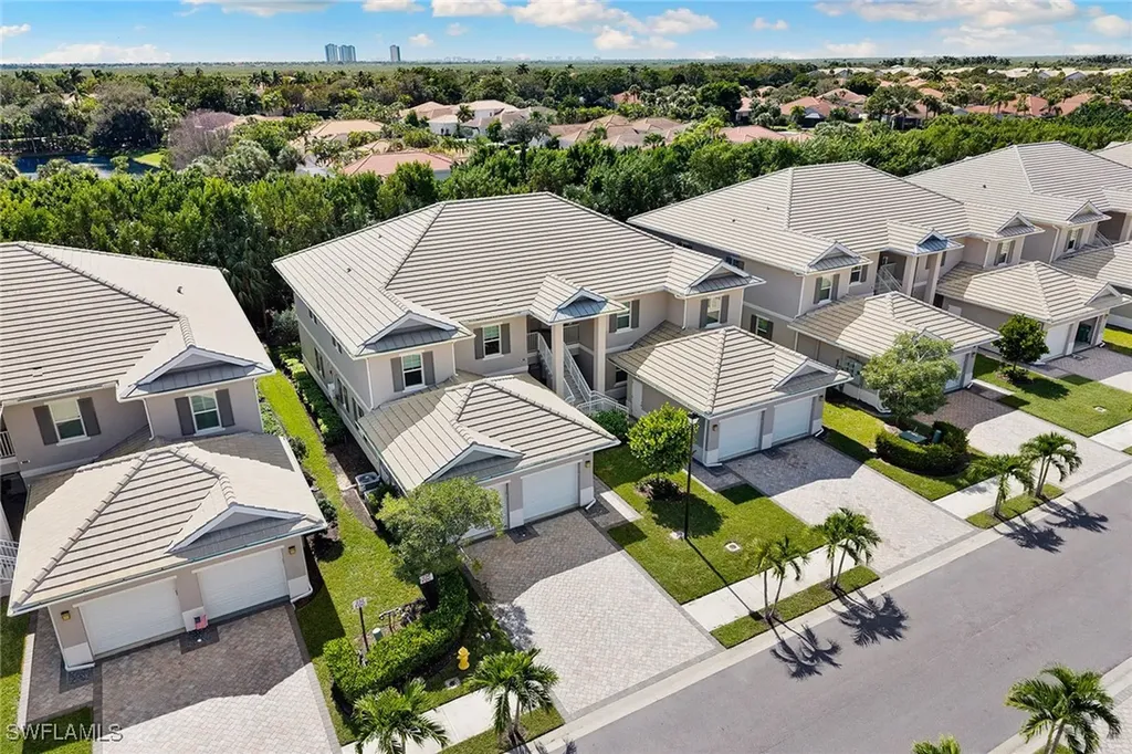 238 Indies Drive E Naples FL 34114