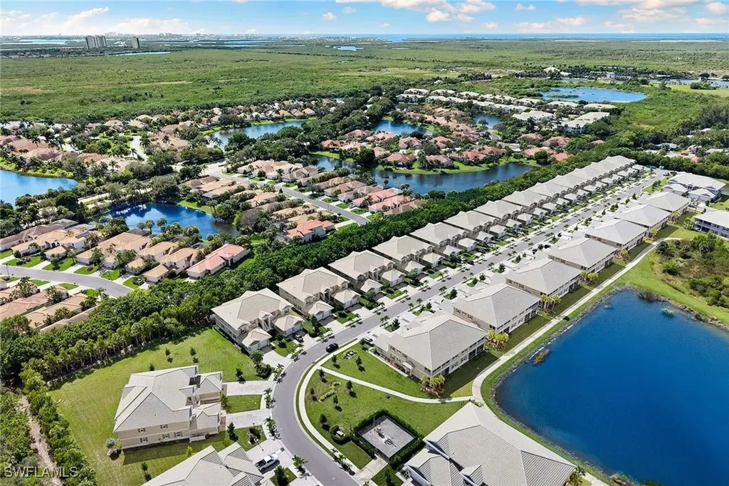 238 Indies Drive E Naples FL 34114