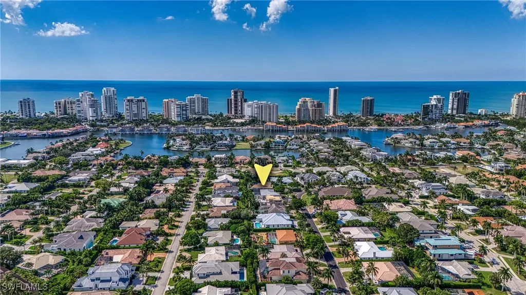 516 Neapolitan Lane Naples FL 34103