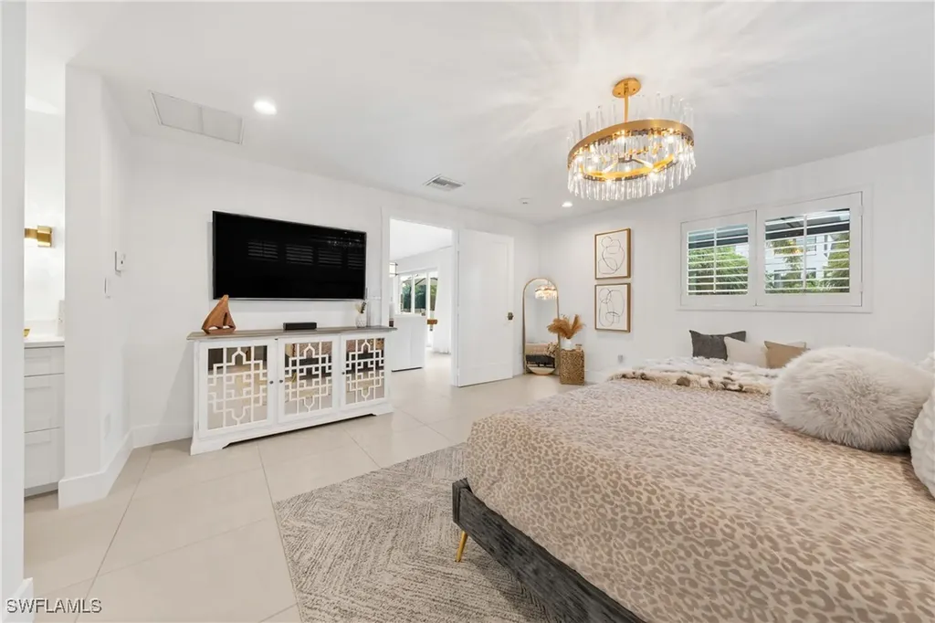 516 Neapolitan Lane Naples FL 34103
