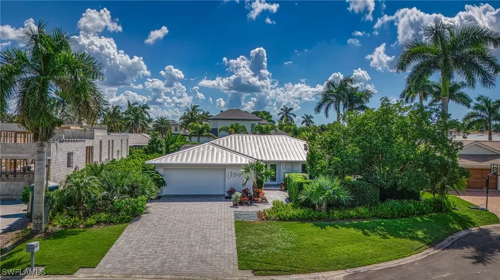 516 Neapolitan Lane Naples FL 34103