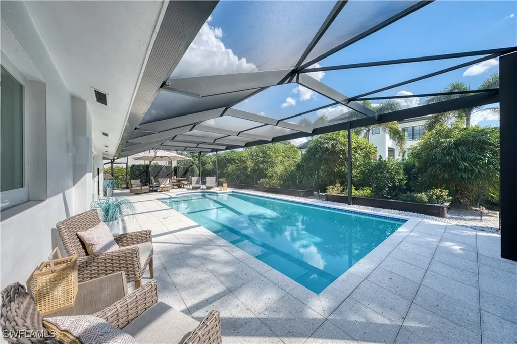 516 Neapolitan Lane Naples FL 34103