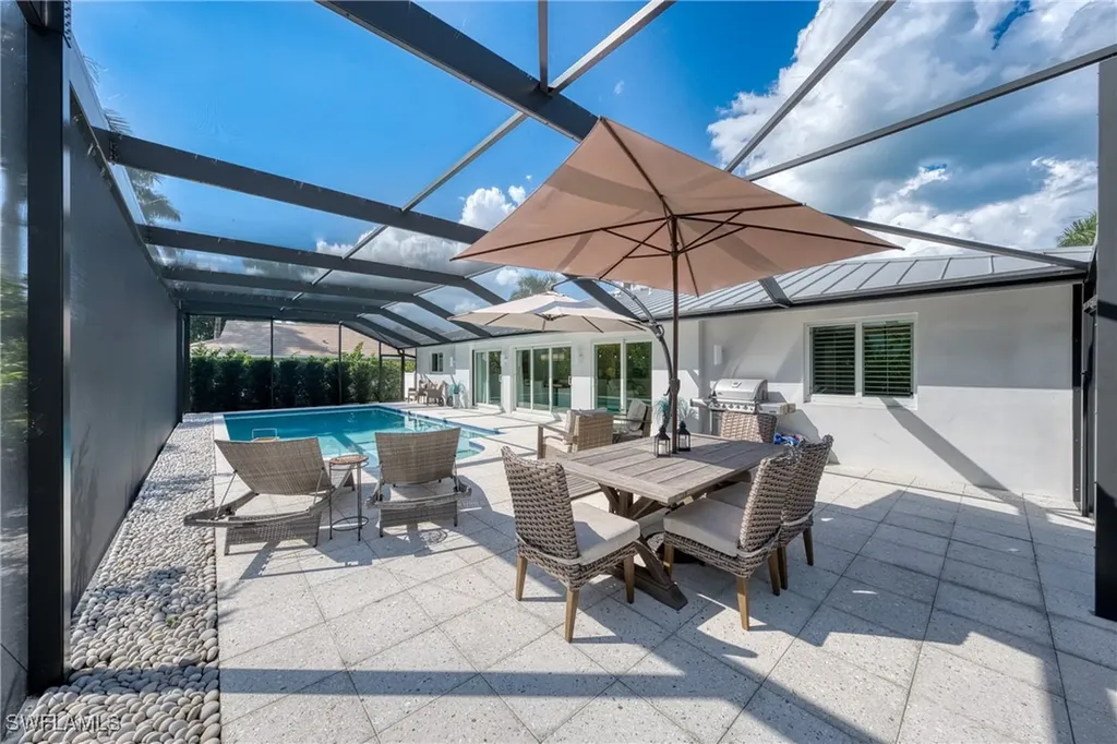 516 Neapolitan Lane Naples FL 34103