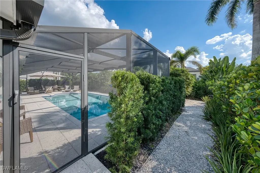 516 Neapolitan Lane Naples FL 34103