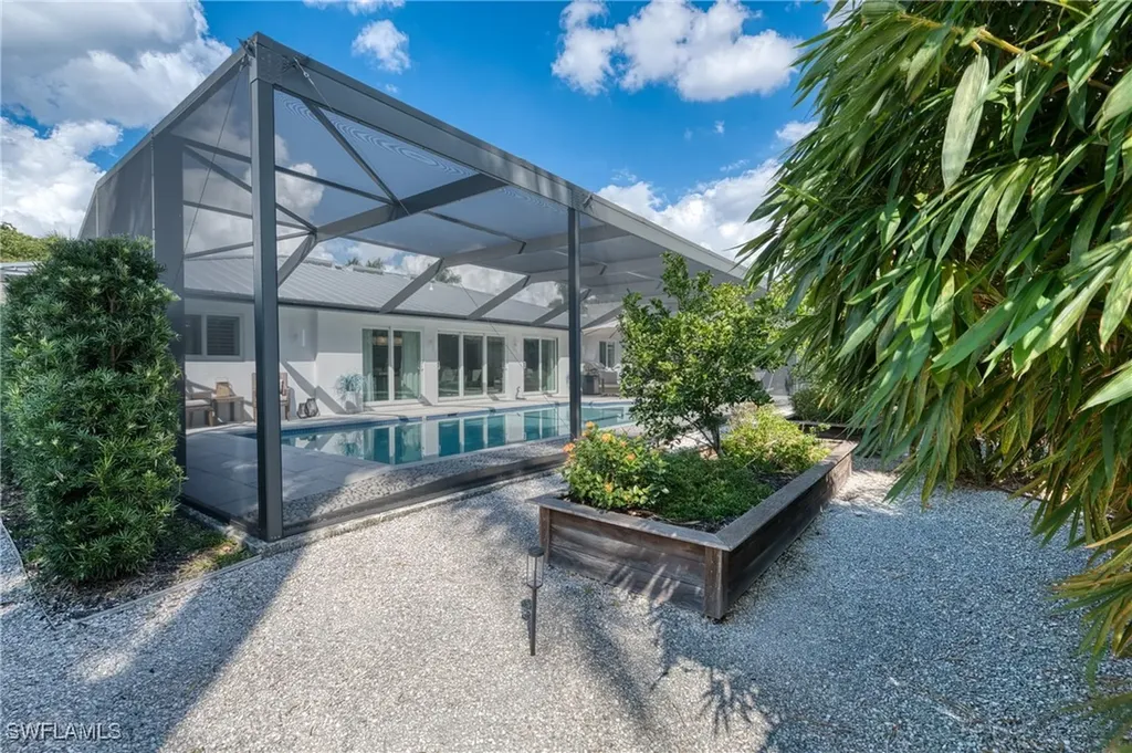 516 Neapolitan Lane Naples FL 34103