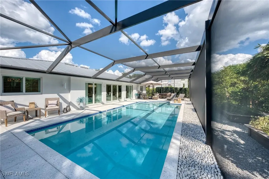 516 Neapolitan Lane Naples FL 34103