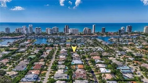 516 Neapolitan Lane Naples FL 34103