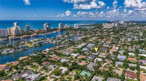 516 Neapolitan Lane Naples FL 34103