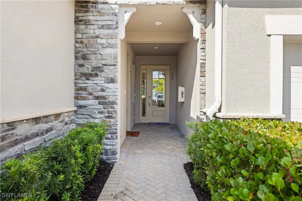 4713 Arboretum Circle Naples FL 34112