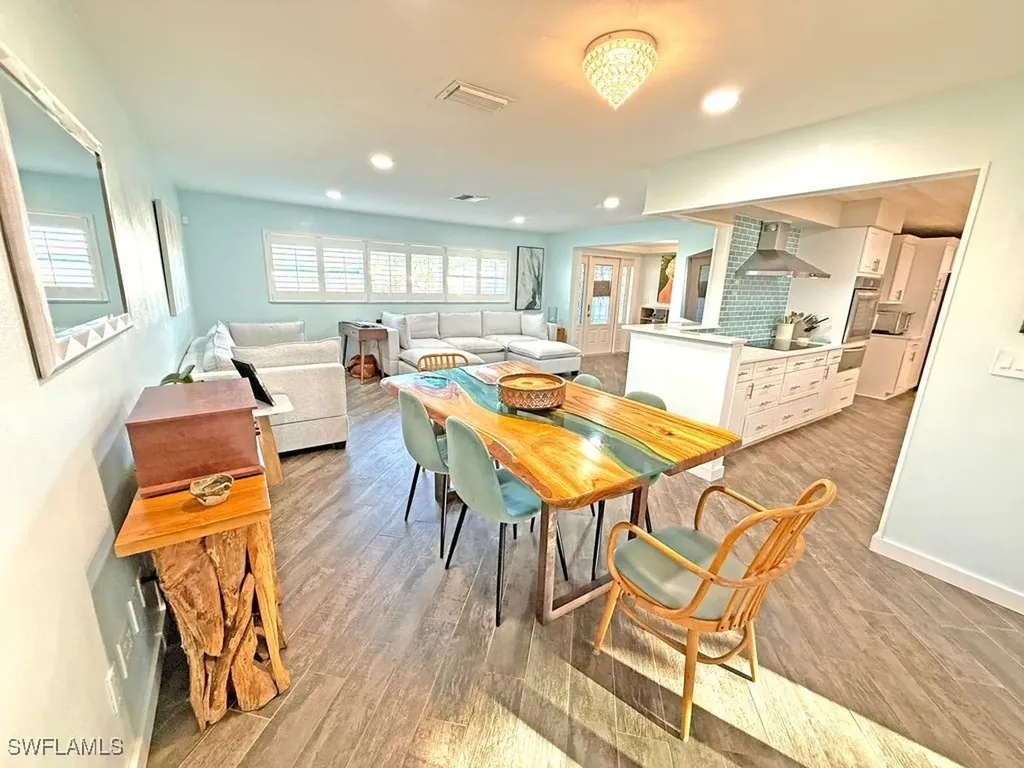 2818 SE 17th Place Cape Coral FL 33904