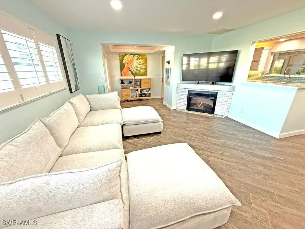 2818 SE 17th Place Cape Coral FL 33904