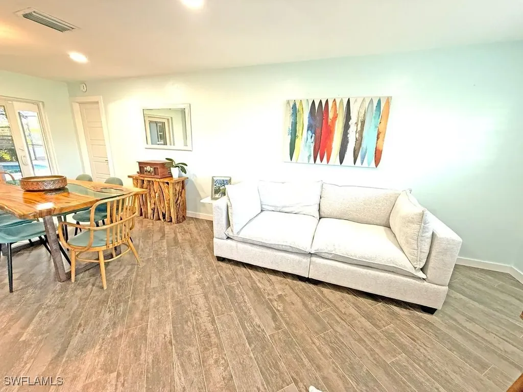 2818 SE 17th Place Cape Coral FL 33904