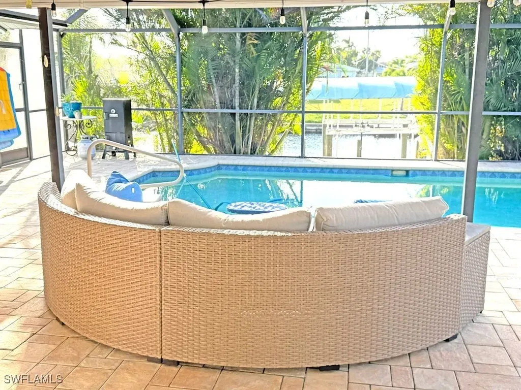 2818 SE 17th Place Cape Coral FL 33904