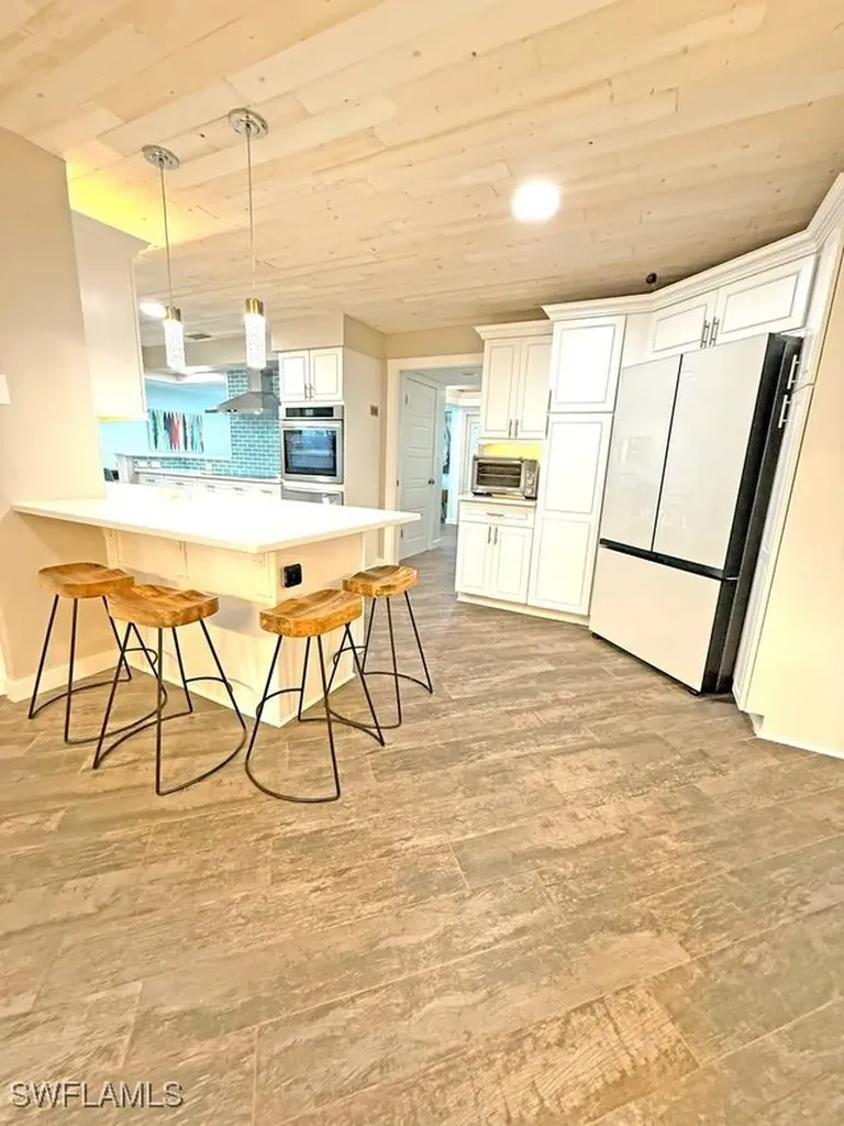 2818 SE 17th Place Cape Coral FL 33904