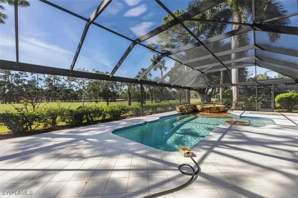 550 Cormorant Cove Naples FL 34113