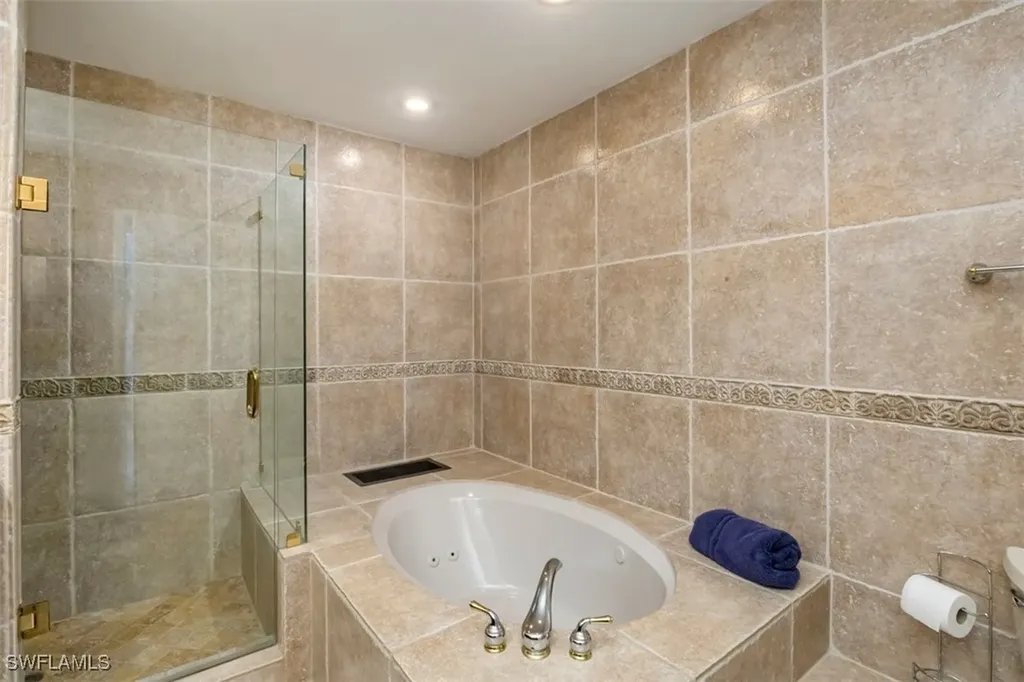 550 Cormorant Cove Naples FL 34113