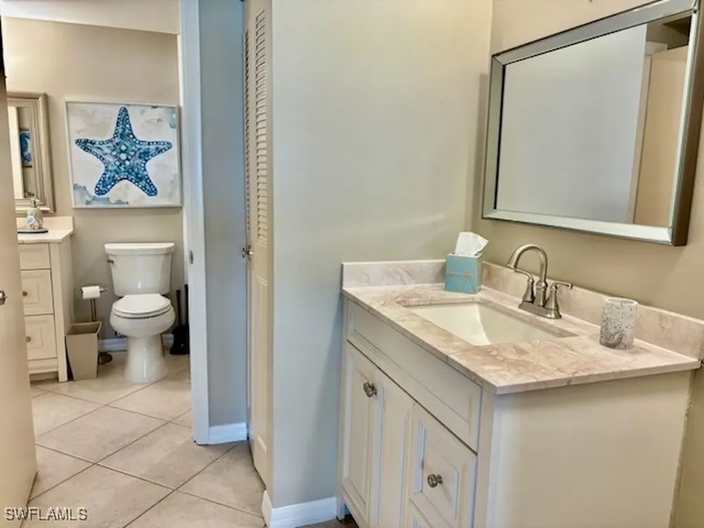 60 Pelican Street W Naples FL 34113