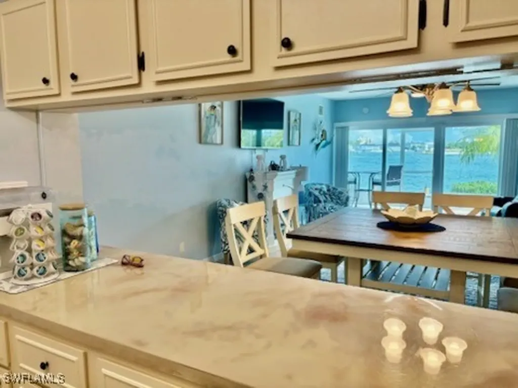 60 Pelican Street W Naples FL 34113