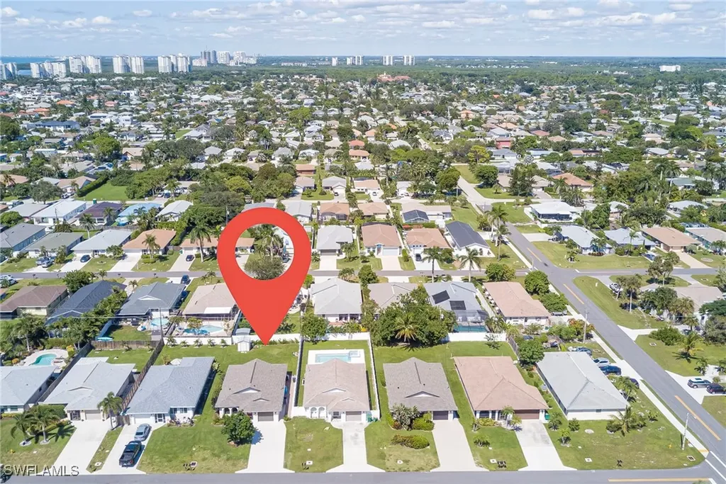 577 98th Avenue N Naples FL 34108