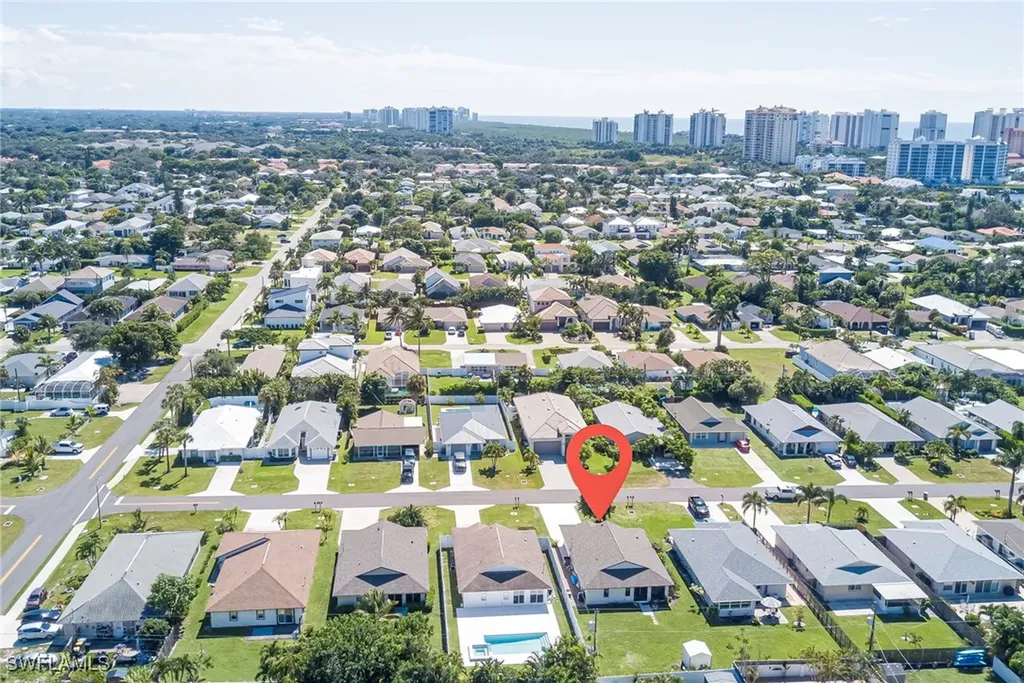 577 98th Avenue N Naples FL 34108
