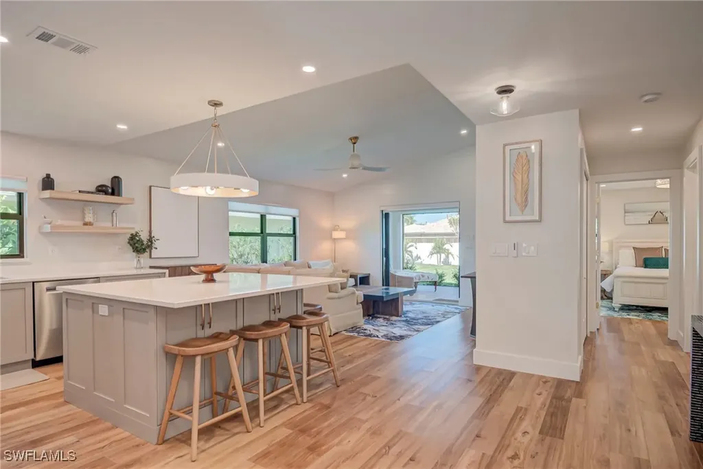 577 98th Avenue N Naples FL 34108