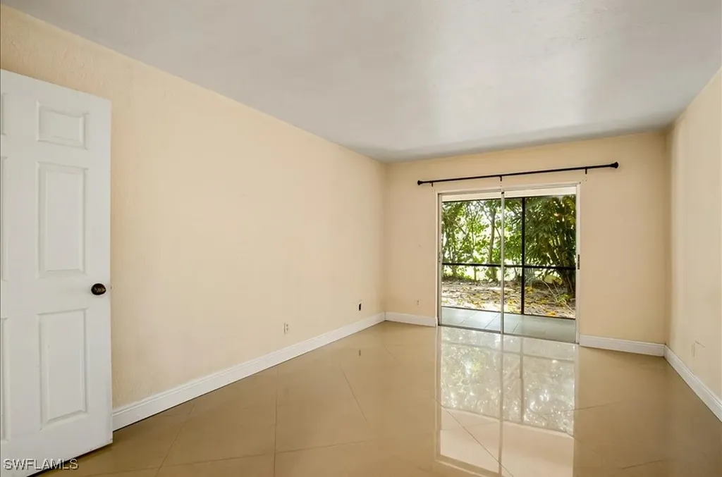 4300 Gulfstream Drive Naples FL 34112