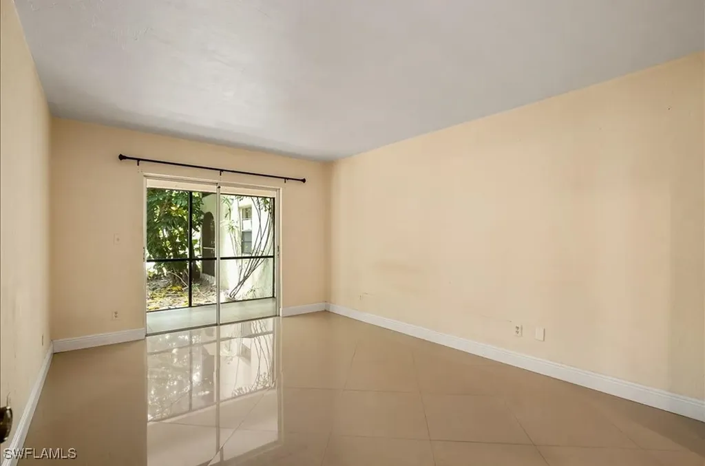 4300 Gulfstream Drive Naples FL 34112