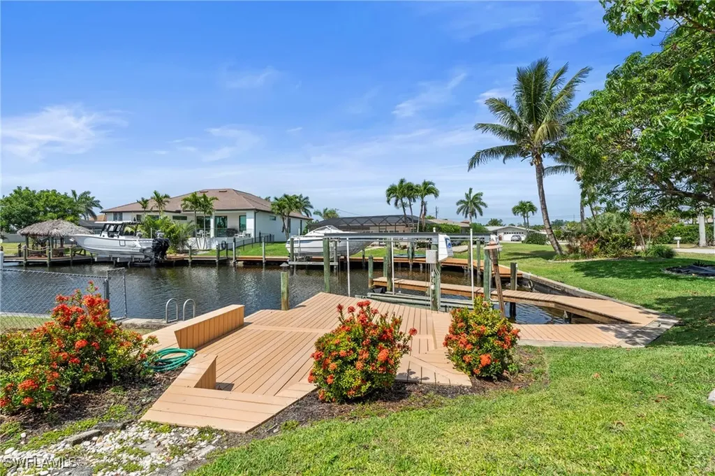 4902 Seville Court Cape Coral FL 33904