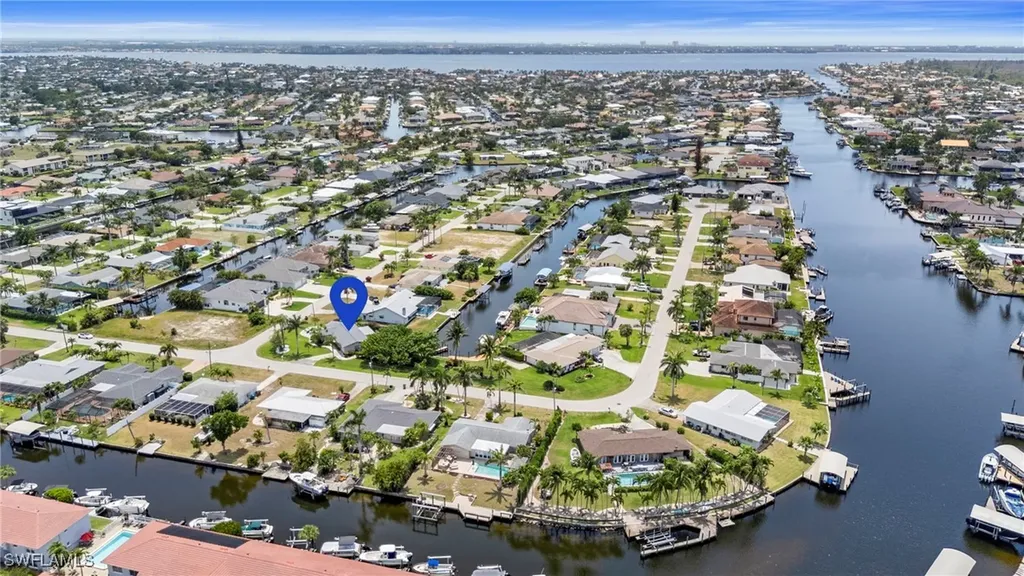 4902 Seville Court Cape Coral FL 33904