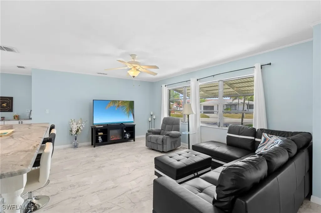 4902 Seville Court Cape Coral FL 33904