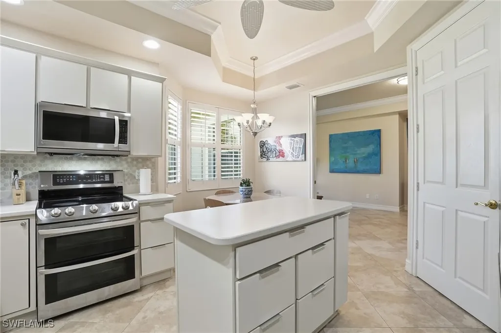 4964 Westchester Court Naples FL 34105