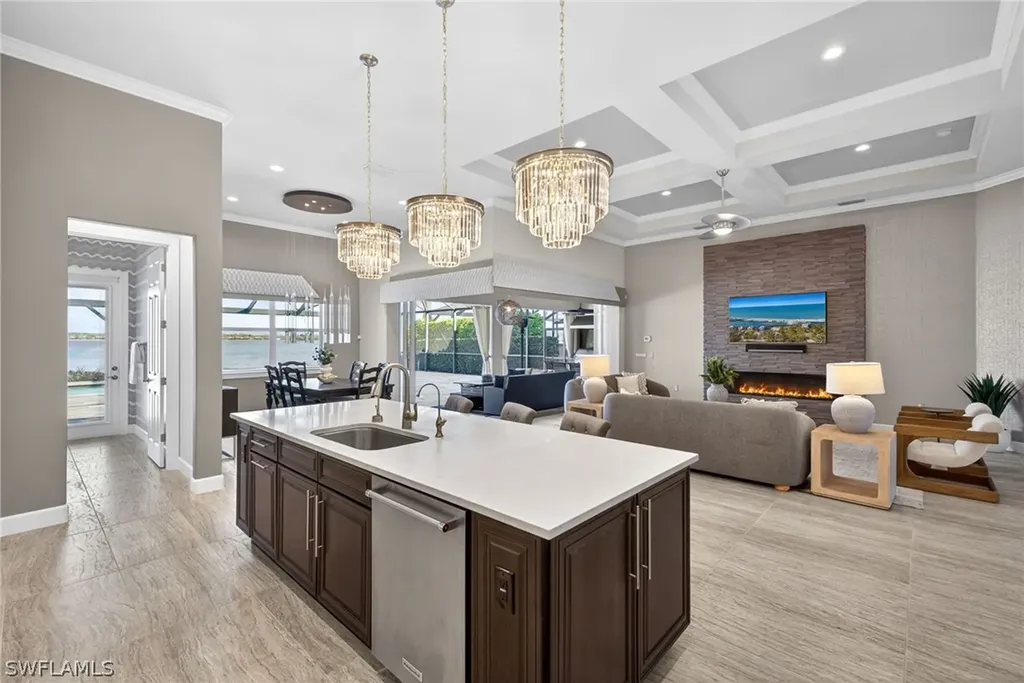 9075 Breakwater Drive Naples FL 34120