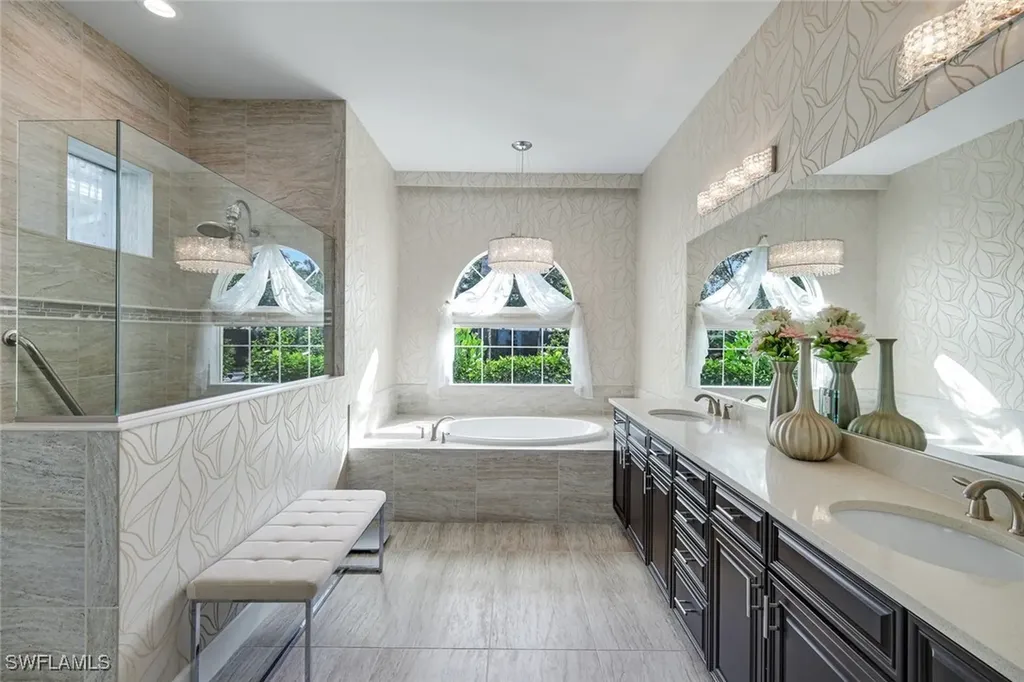 9075 Breakwater Drive Naples FL 34120