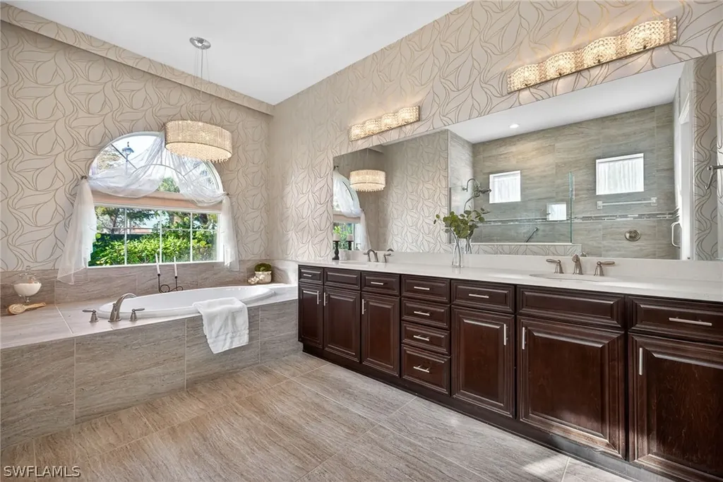 9075 Breakwater Drive Naples FL 34120