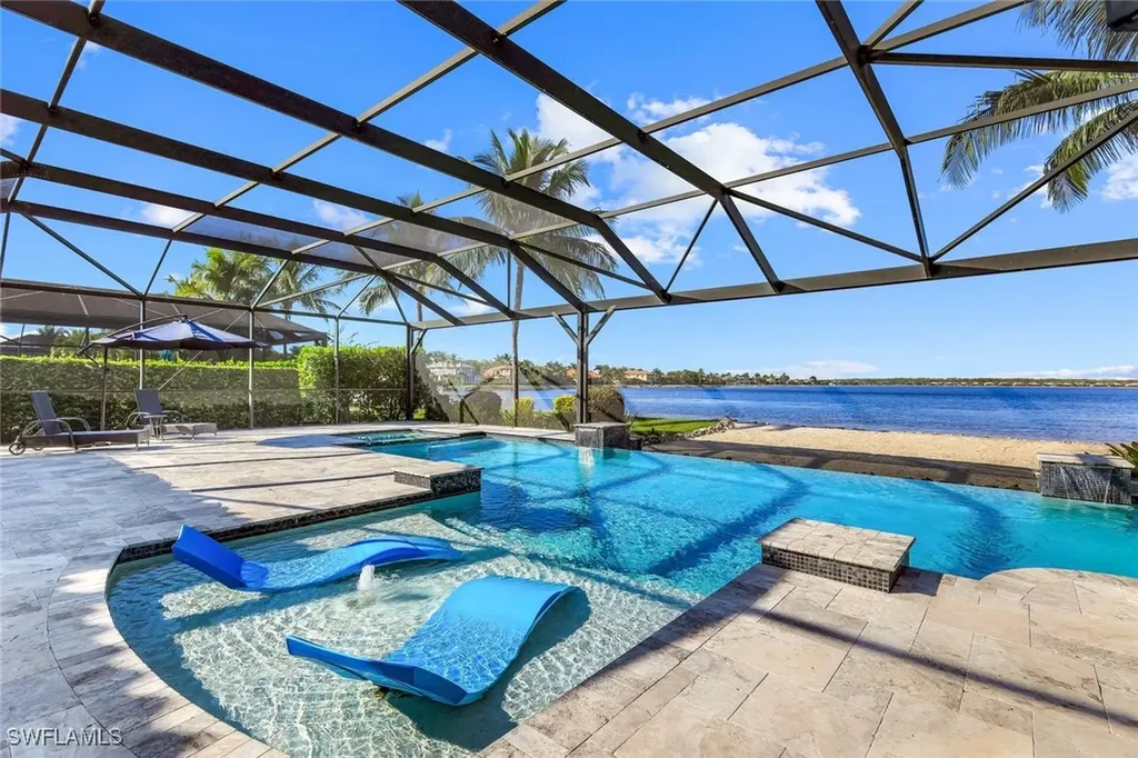 9075 Breakwater Drive Naples FL 34120