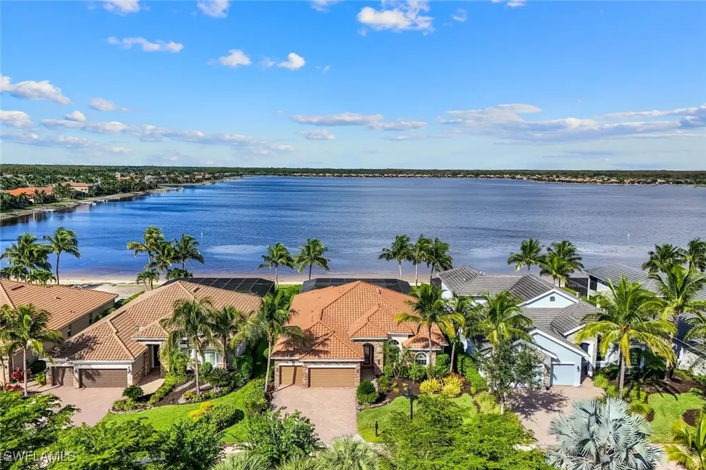 9075 Breakwater Drive Naples FL 34120