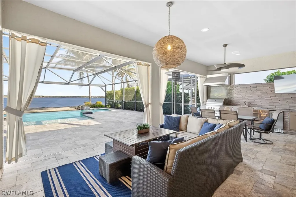 9075 Breakwater Drive Naples FL 34120
