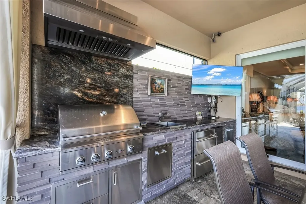 9075 Breakwater Drive Naples FL 34120