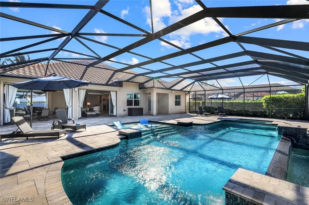 9075 Breakwater Drive Naples FL 34120