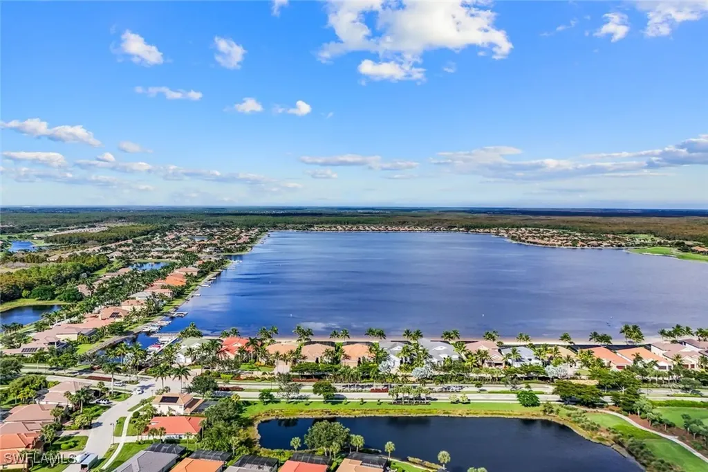 9075 Breakwater Drive Naples FL 34120