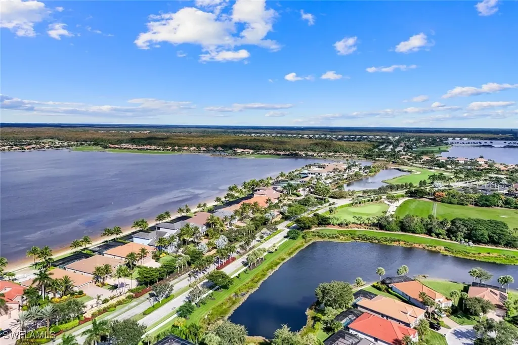 9075 Breakwater Drive Naples FL 34120