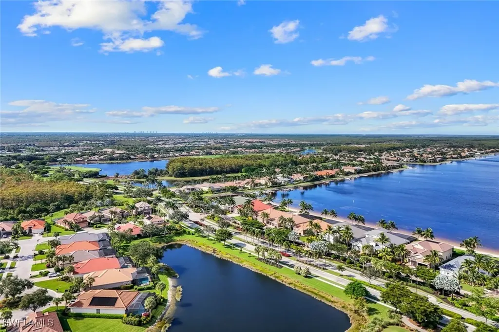 9075 Breakwater Drive Naples FL 34120