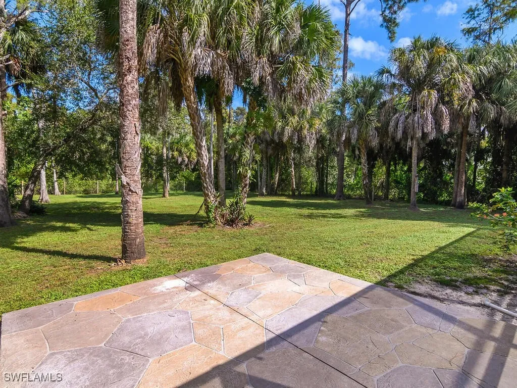 5311 Hickory Wood Drive Naples FL 34119